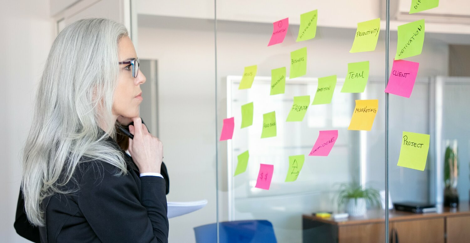 Carreira em T: como funciona o perfil profissional híbrido e quais as habilidades necessárias?