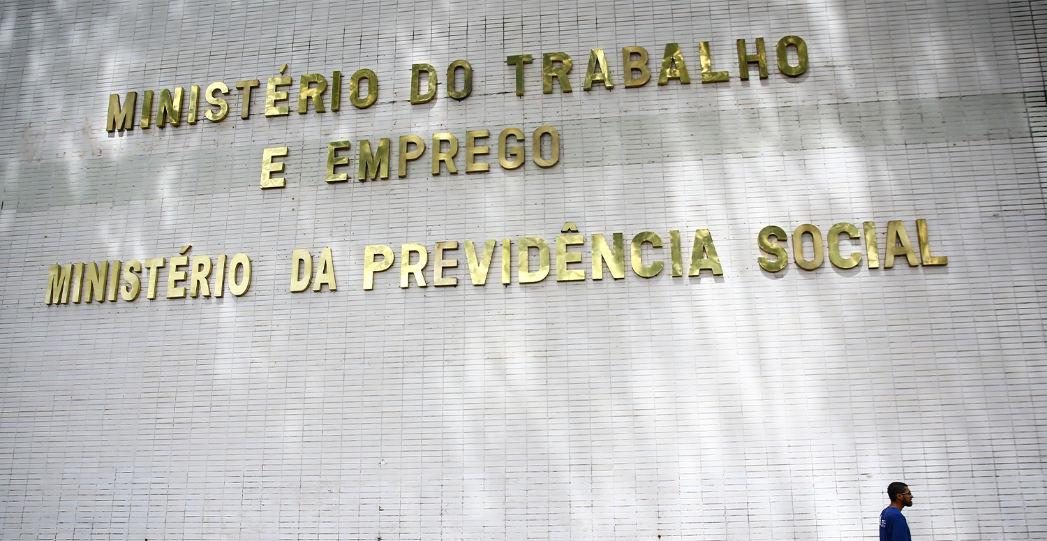 MTE adia para março de 2026 regra que altera trabalho aos feriados; medida já foi prorrogada quatro vezes