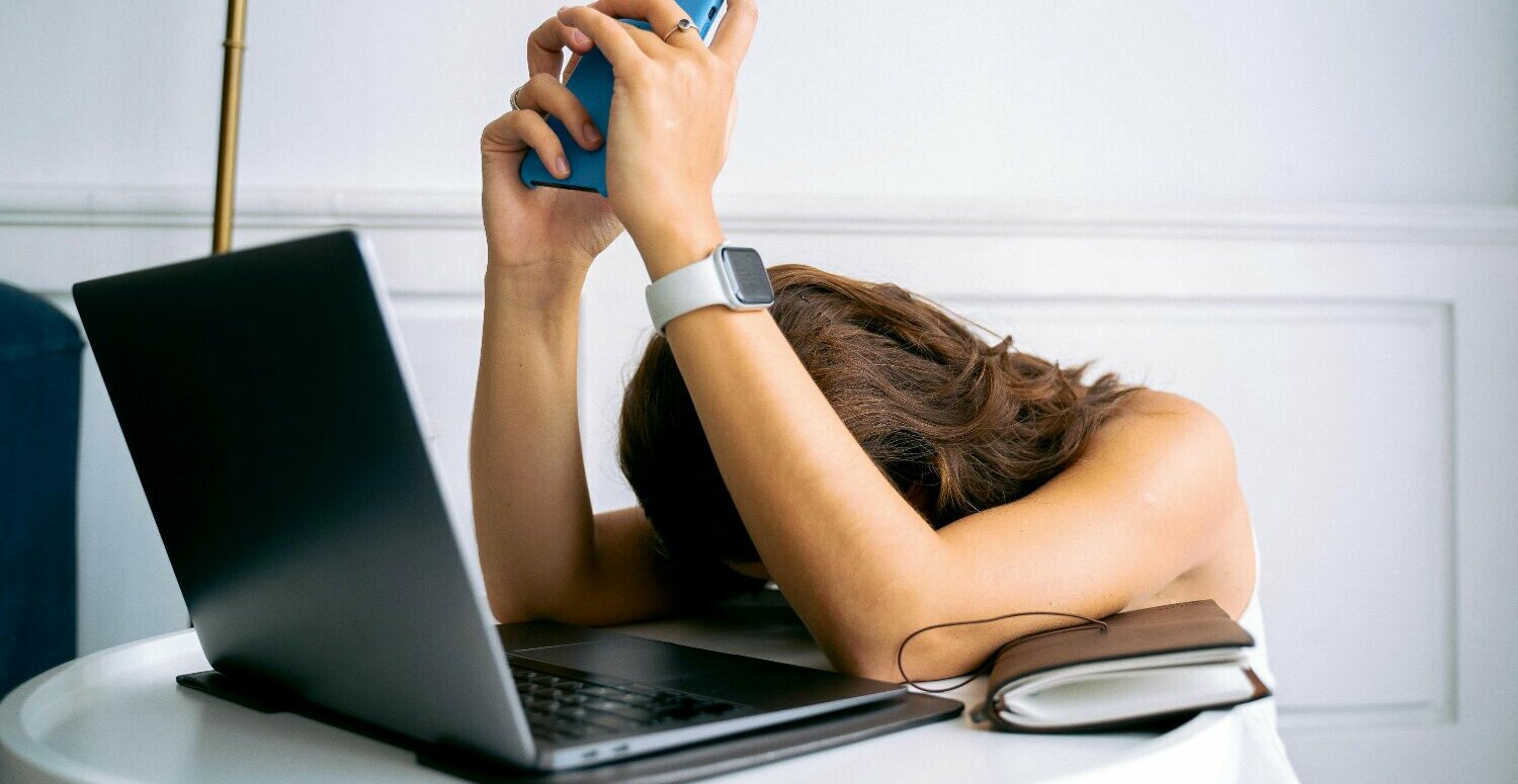 Os 7 principais erros na criação de materiais de educação digital e como evitá-los