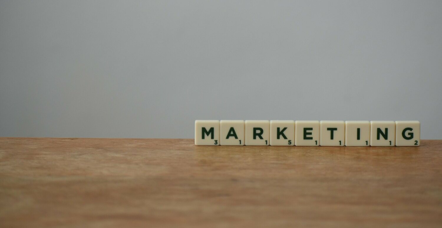 Marketing pessoal x institucional: 5 dicas para saber diferenciar a sua imagem da  sua empresa de forma estratégica