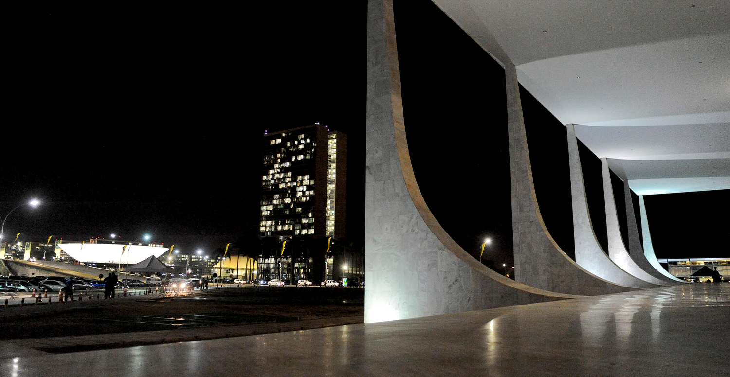 STF retoma julgamentos cruciais sobre multas, sindicatos e licenças nesta sexta-feira (1º)