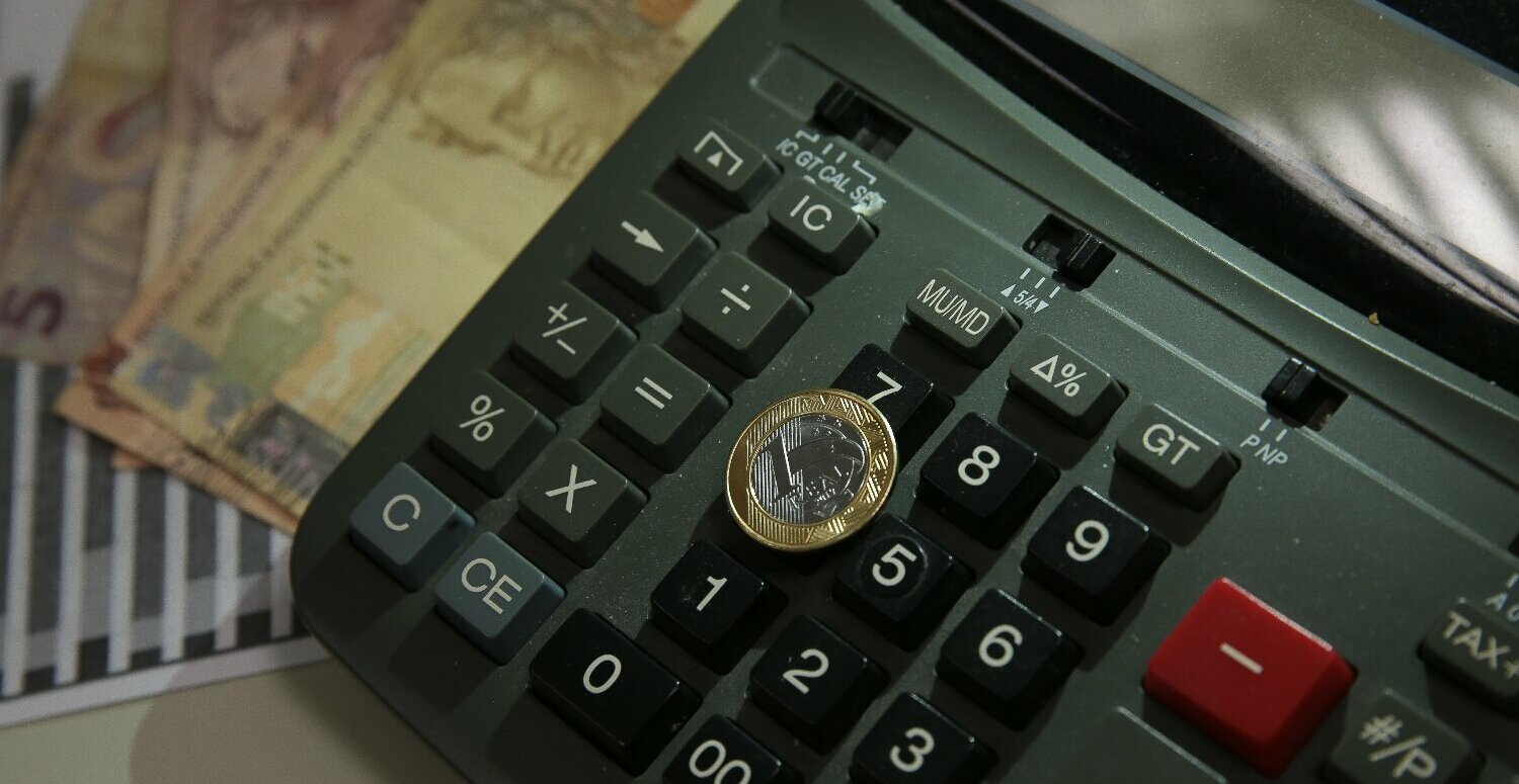 Isenção do IR para dois salários mínimos avança no Senado