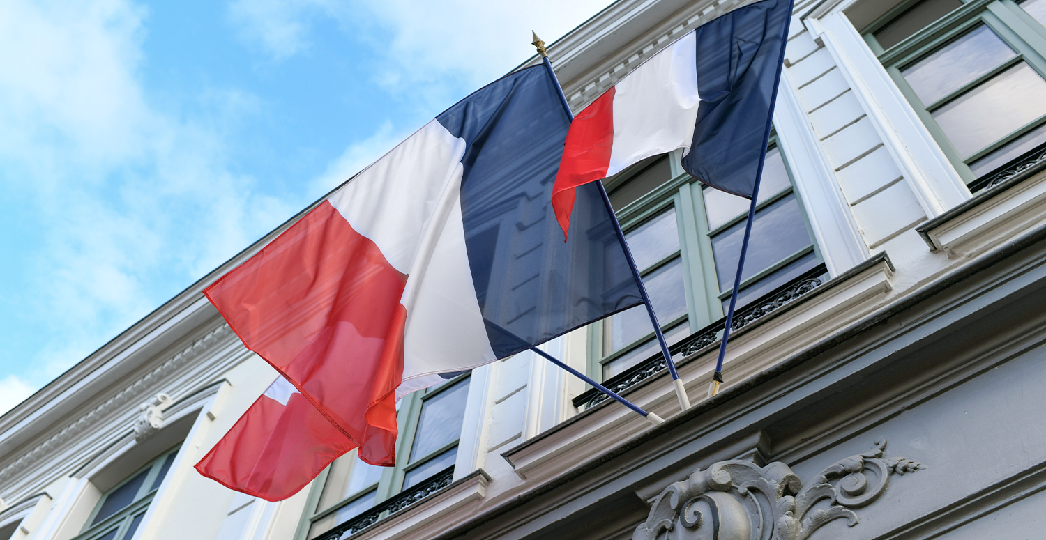 França pode implementar imposto para super-ricos em 2026