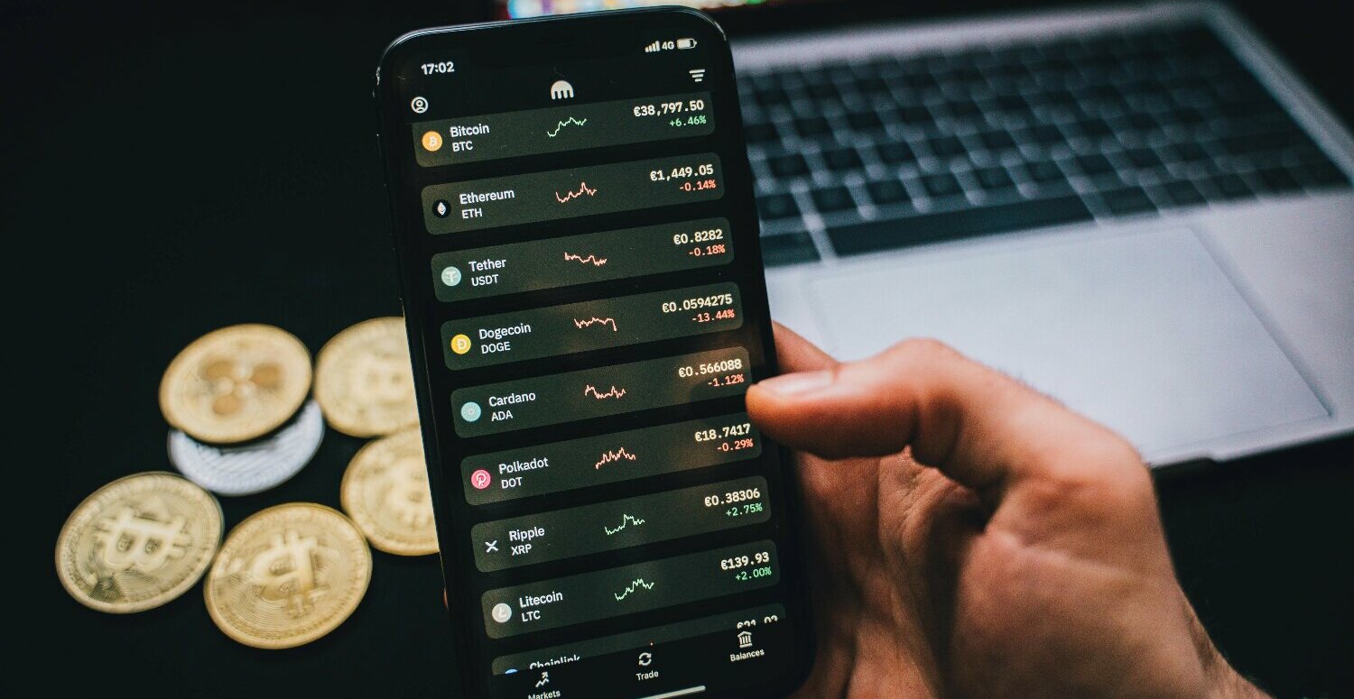 Do Pix às carteiras digitais: tecnologia amplia inclusão financeira em comunidades vulneráveis